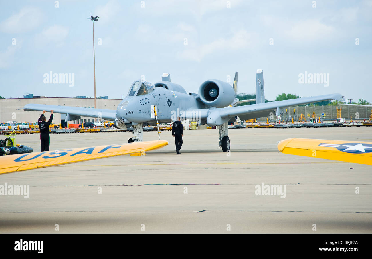 U.S. Air Force A10 Thunderbolt II Jet Flugzeug landete nach Demoflug Air show a-10 Stockfoto