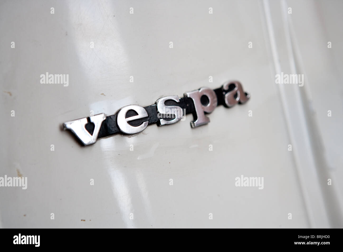 Vespa Roller Piaggio geschrieben Detail hautnah altes Motorrad Rom Italien Stockfoto