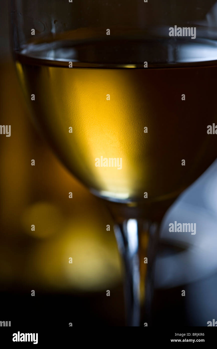 Glas Weißwein Stockfoto