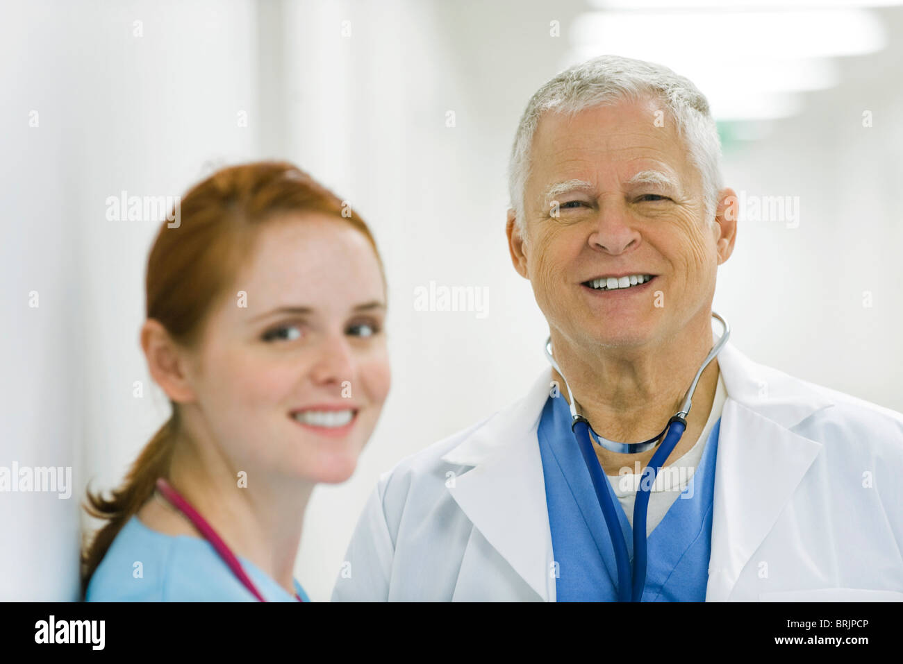 Arzt und Krankenschwester, Lächeln, Porträt Stockfoto