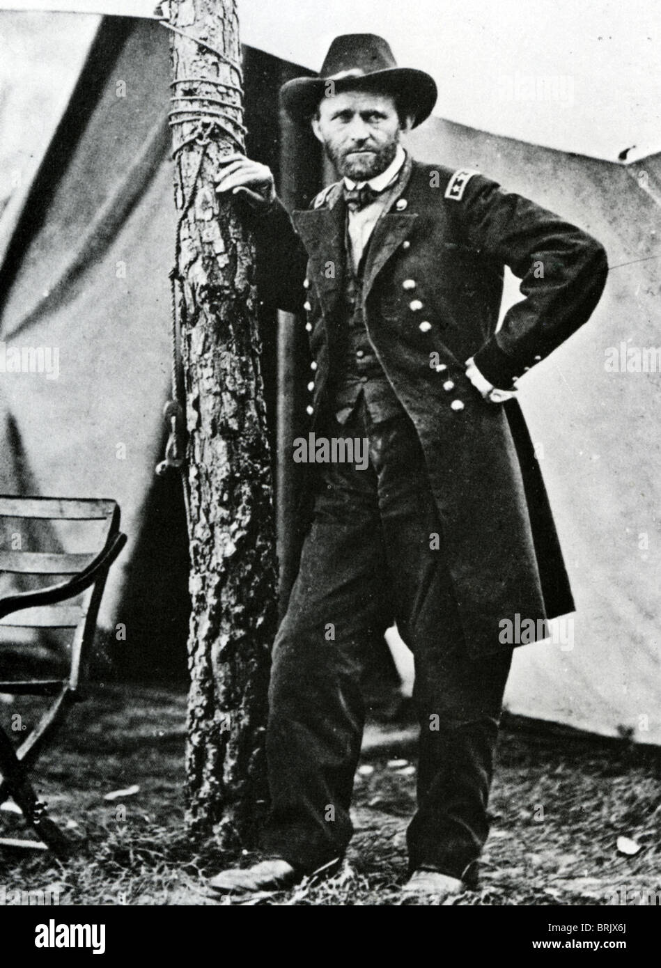 ULYSSES S GRANT (1822-1885) als Kommandeur der Unionstruppen im Bürgerkrieg im City Point, Virginia. Foto Matthew Brady Stockfoto