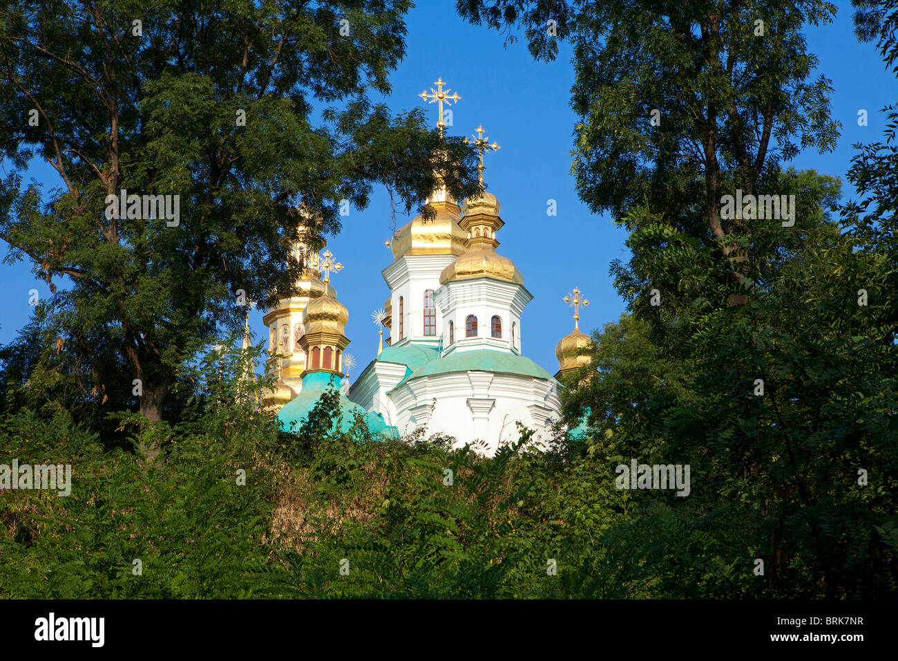 Kirche der Geburt der Jungfrau Maria (1696) an der Kiewer Höhlenkloster (1015) in Kiew, Ukraine Stockfoto