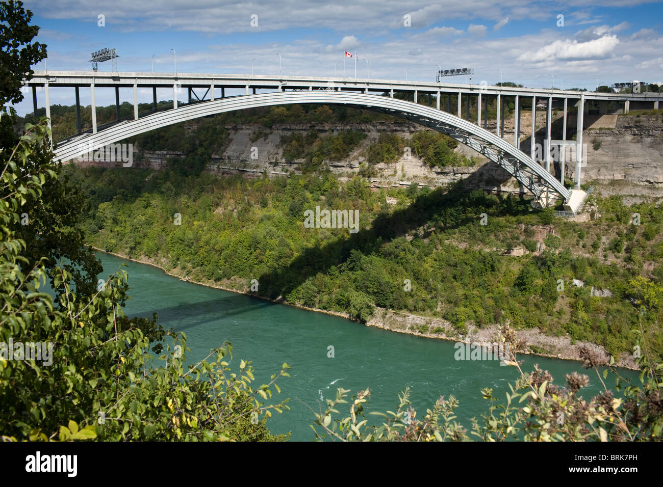 405 Brücke zwischen Kanada und New York State überspannt Niagara escarpment Stockfoto