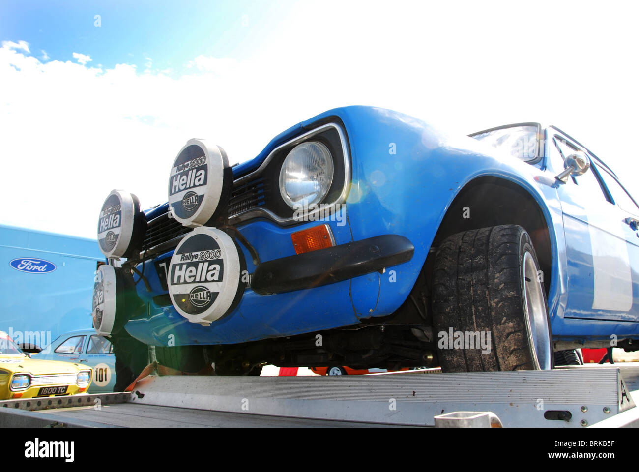 Rallye Ford Escort Mexico Mk1 auf Anhänger Stockfoto