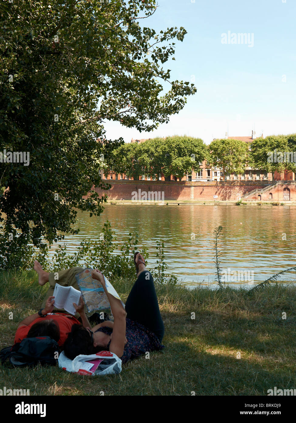 Touristen im Fluss Garonne in Toulouse Stockfoto