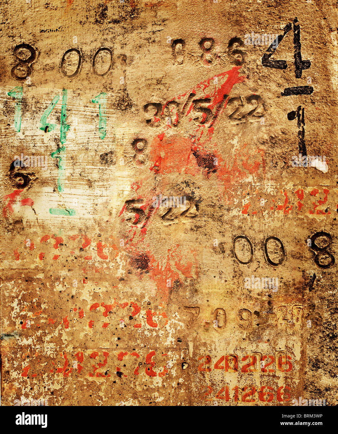 Grunge-Stil-Hintergrund von Zufallszahlen auf eine Betonoberfläche Stockfoto