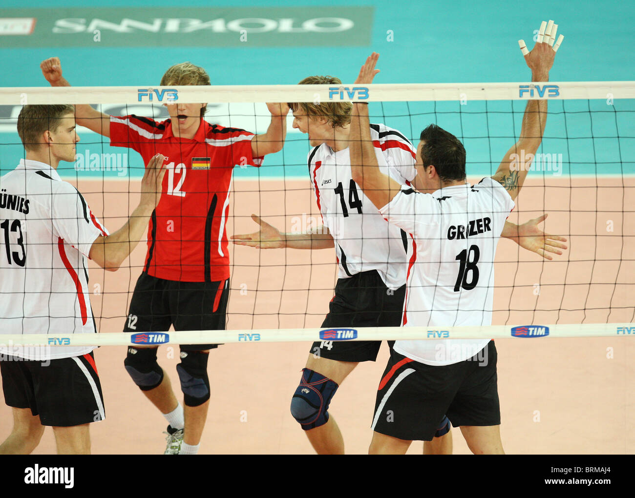 Entsprechen Sie Deutschland V Tschechische Republik der dritten Runde der FIVB Men Volleyball Weltmeisterschaft Italia 2010. Stockfoto