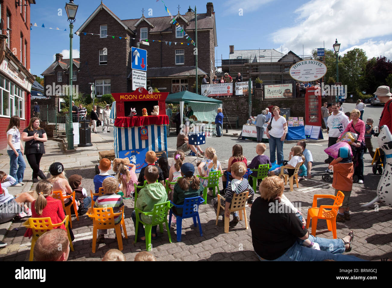 Punch and Judy show im Dorffest Talgarth Wales UK Stockfoto