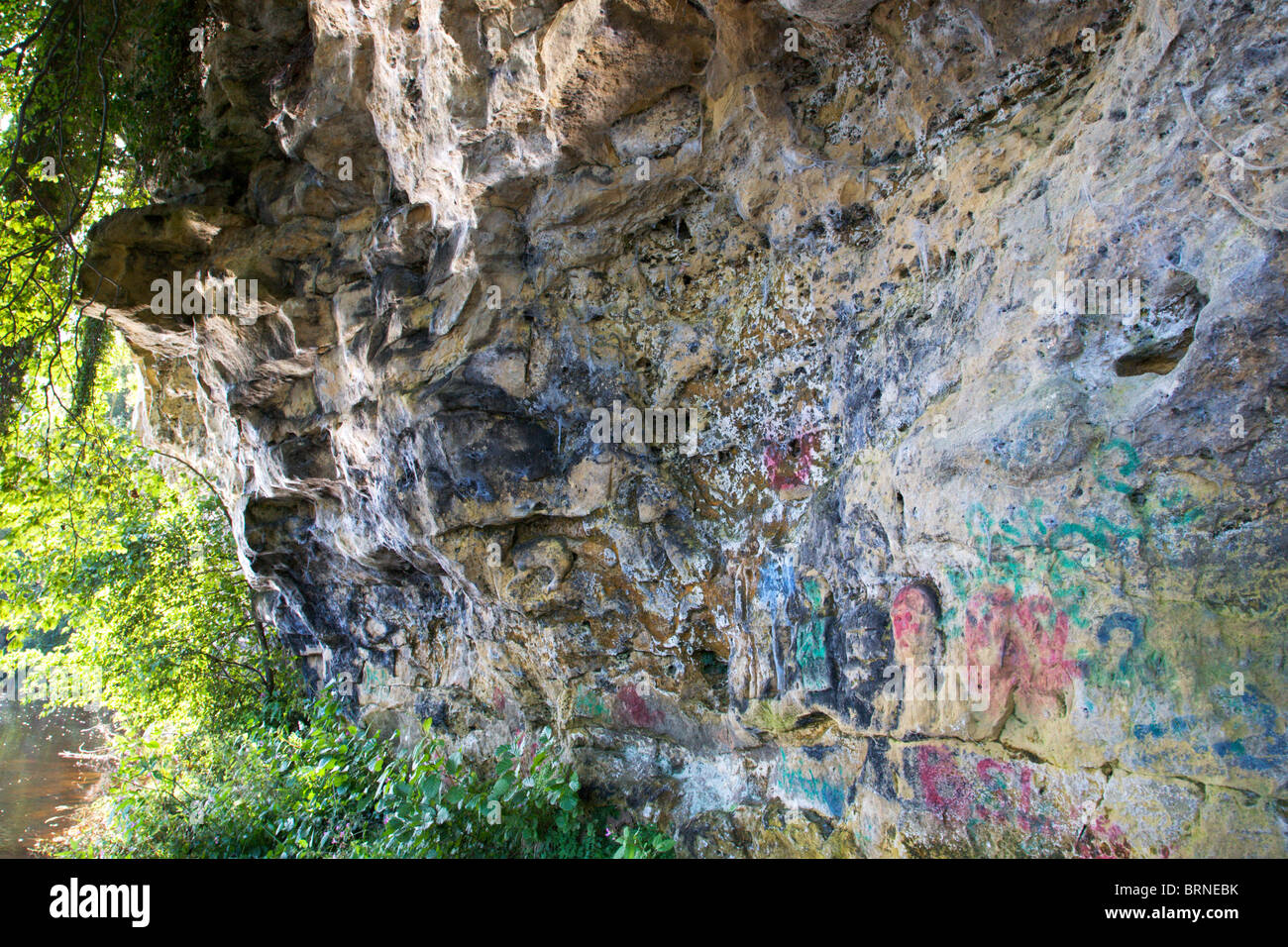 Graffiti an der Dohle Crag Boston Spa West Yorkshire in England Stockfoto