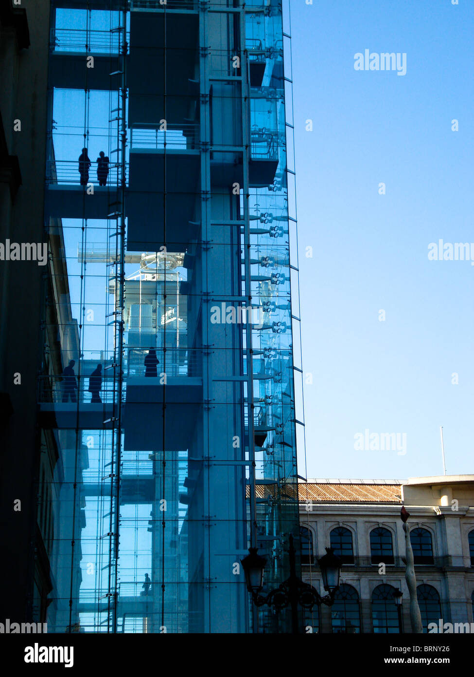 Glas Treppenhaus Stockfotos & Glas Treppenhaus Bilder - Alamy