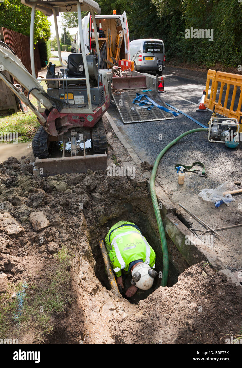Reparatur einer Wasser-Rohrbruch Stockfoto