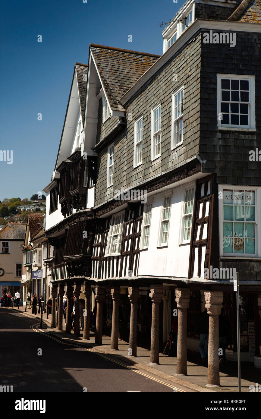 Großbritannien, England, Devon, Dartmouth, Innenstadt historische Butterwalk Gebäude Stockfoto