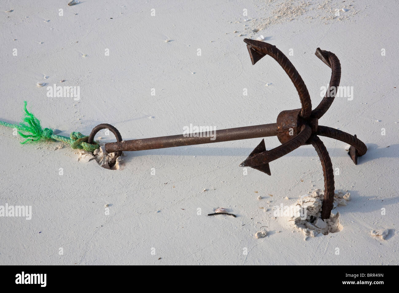 Anker am Strand liegen Stockfoto