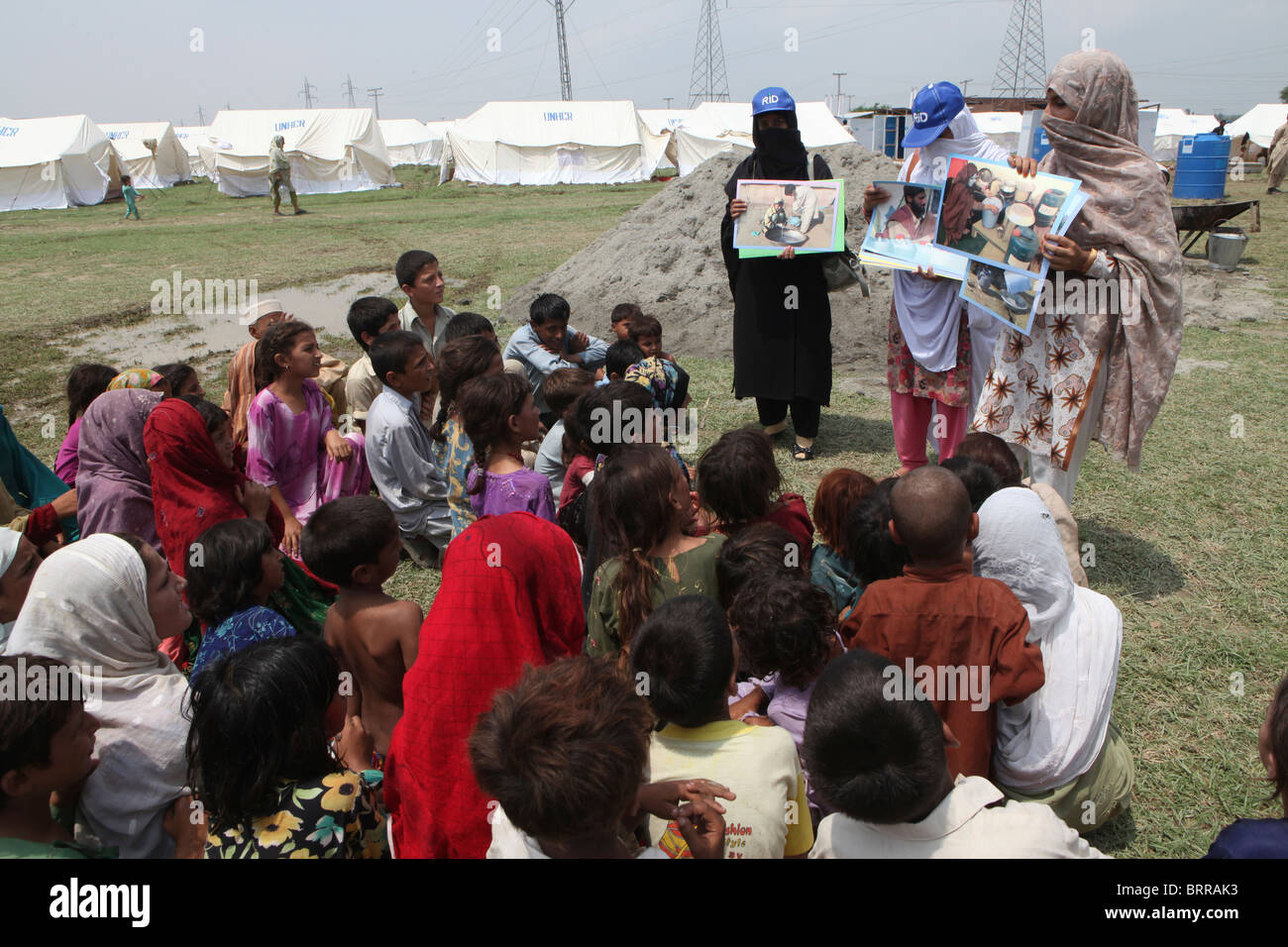 Opfer der schweren Überschwemmungen in Pakistan (2010) Stockfoto