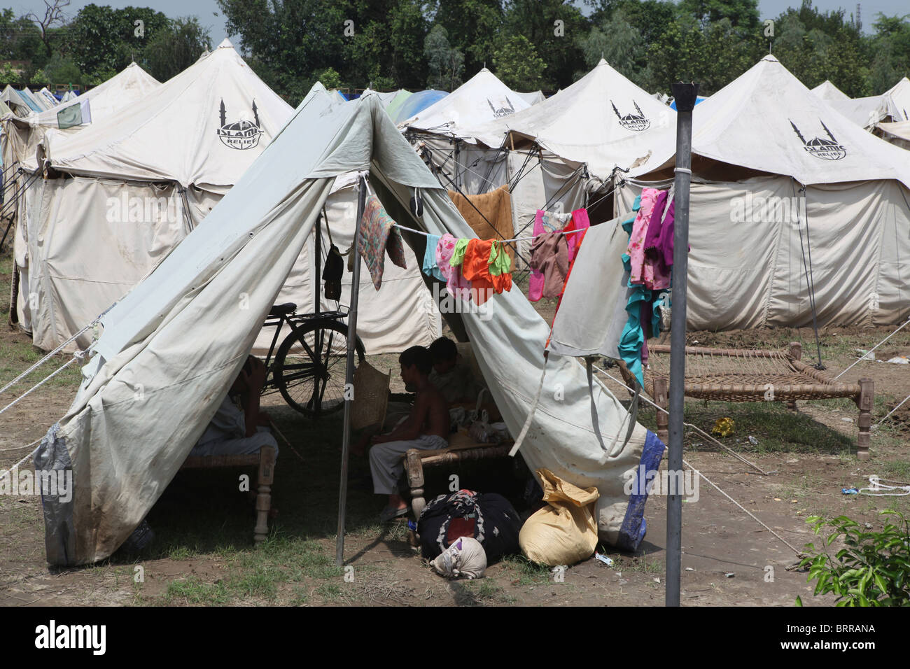 Opfer der schweren Überschwemmungen in Pakistan (2010) Stockfoto