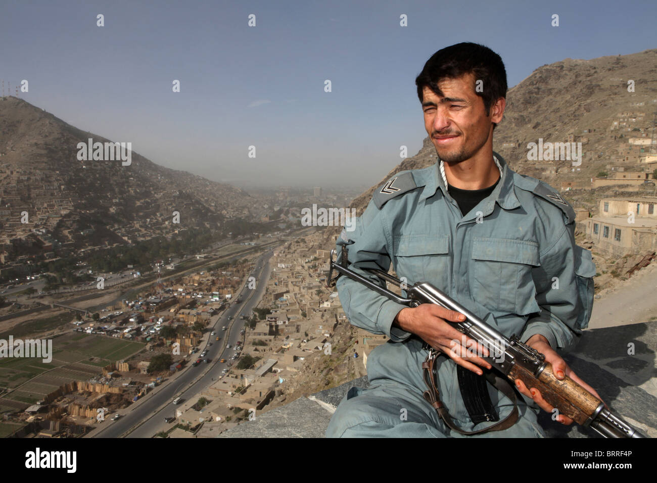 Arial Ansicht von Kabul, AfghanistanAfghan Polizisten in Kabul Stockfoto
