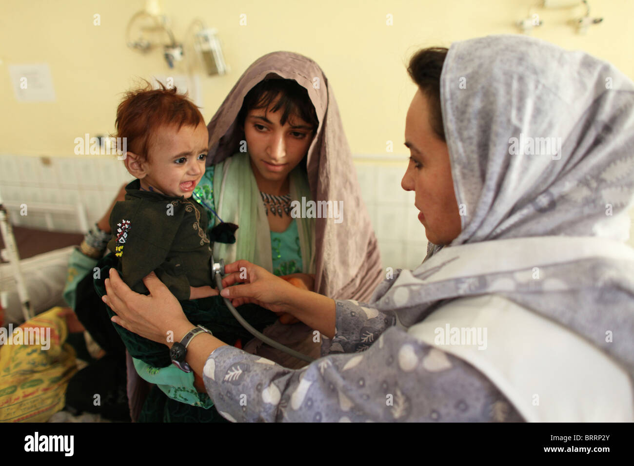 Kinderstation eines afghanischen Krankenhauses Stockfoto