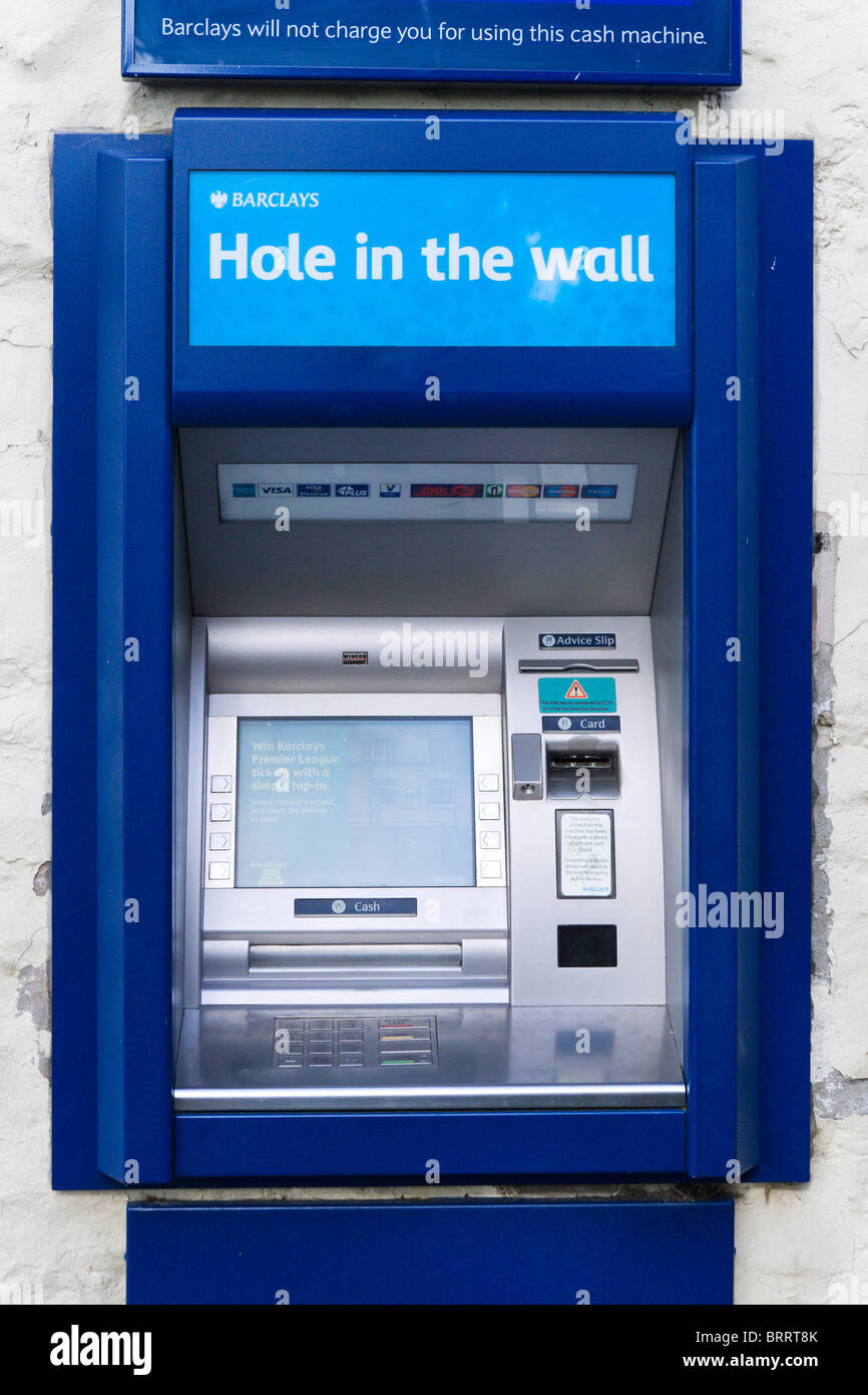 Barclays "Loch in der Wand" Geldautomat, Grassington, North Yorkshire, England, UK Stockfoto