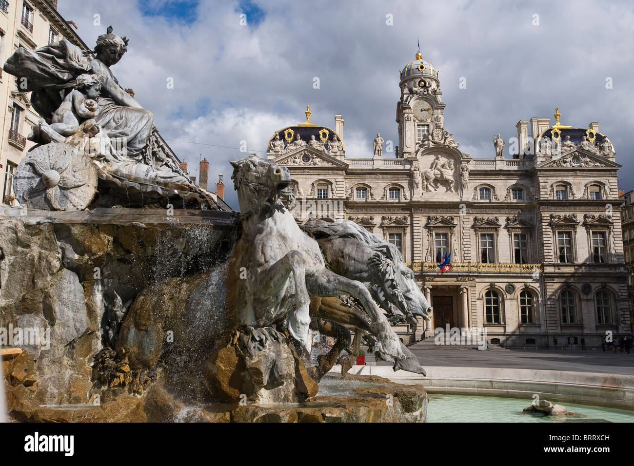 Pferd Brunnen Hotel De Ville Rathaus Lyon Frankreich Stockfotografie Alamy