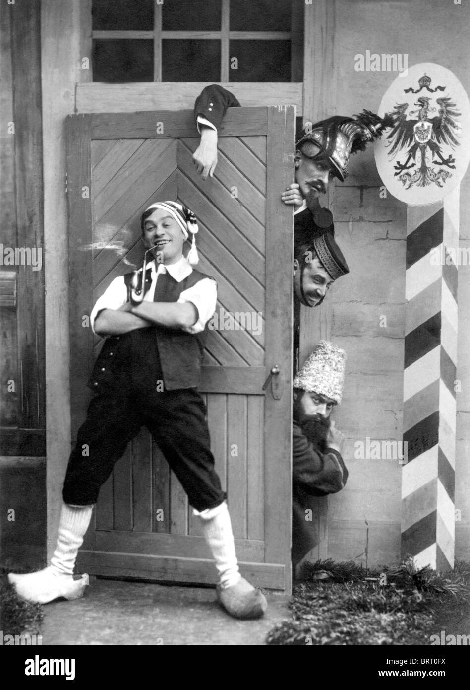 Deutscher Michel, buchstäblich deutschen Michel, gegen die Russen und Serben, Propaganda-Foto, um 1914 Stockfoto