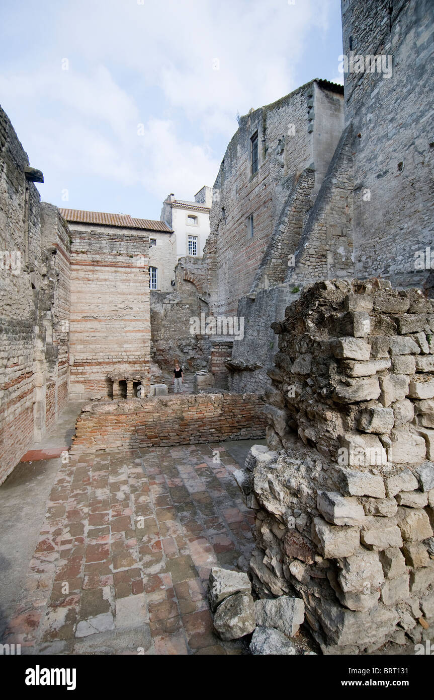 Römische Thermen in Arles. Stockfoto