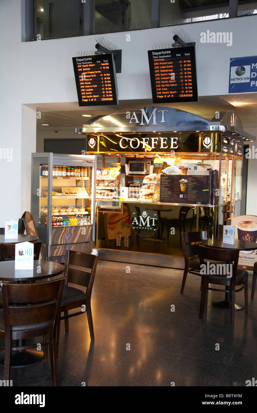 AMT Kaffee Stand Piccadilly Bahnhof Manchester UK Stockfoto