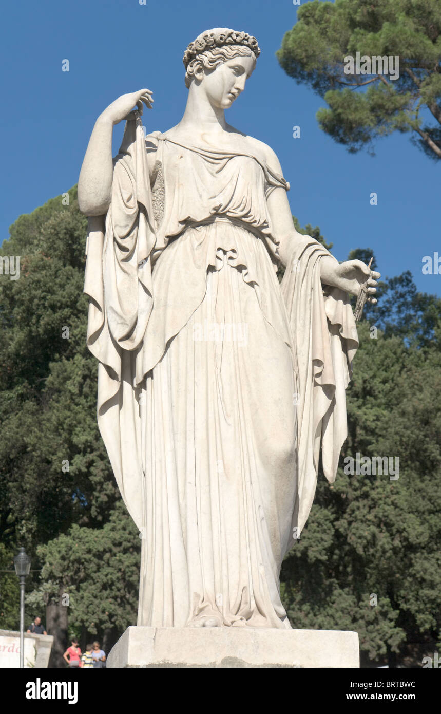 Statue Allegorie des Frühlings auf der Piazza del Popolo, Rom Stockfoto