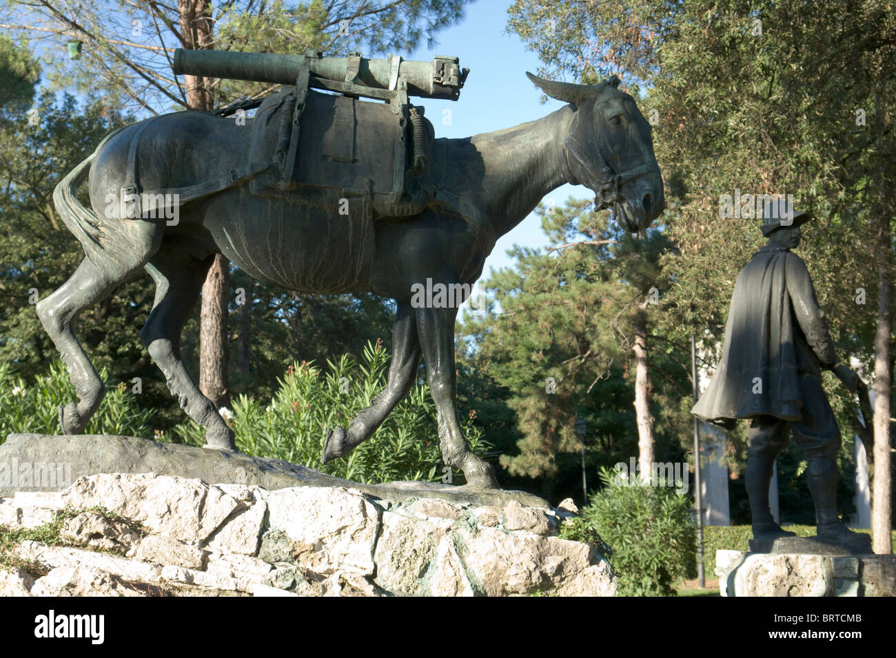 Denkmal der alpinen Soldat und der bescheidene Held, Villa Borghese, Rom Stockfoto