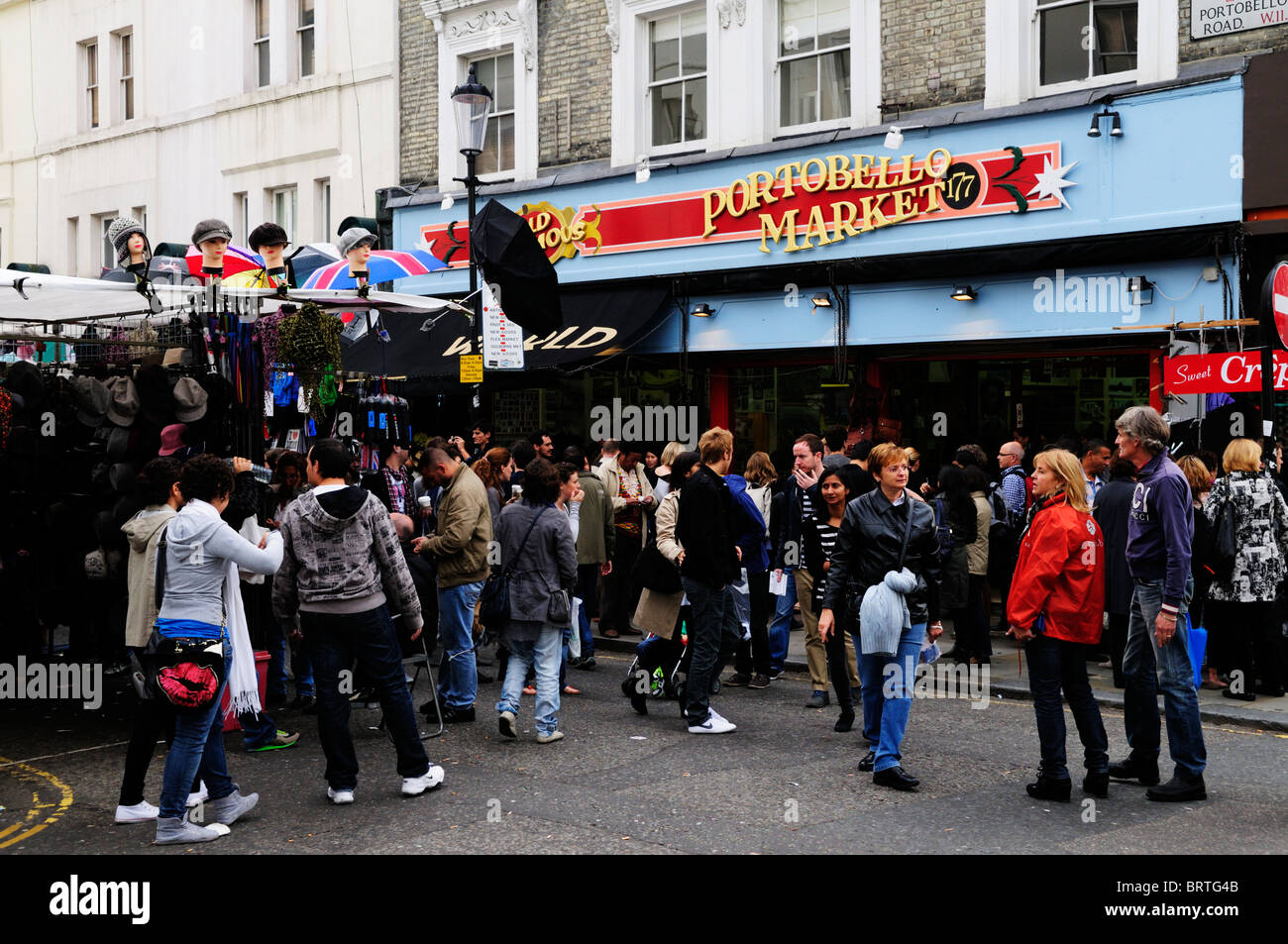 Portobello Antiquitäten Markt, Notting Hill, London, England, Vereinigtes Königreich Stockfoto