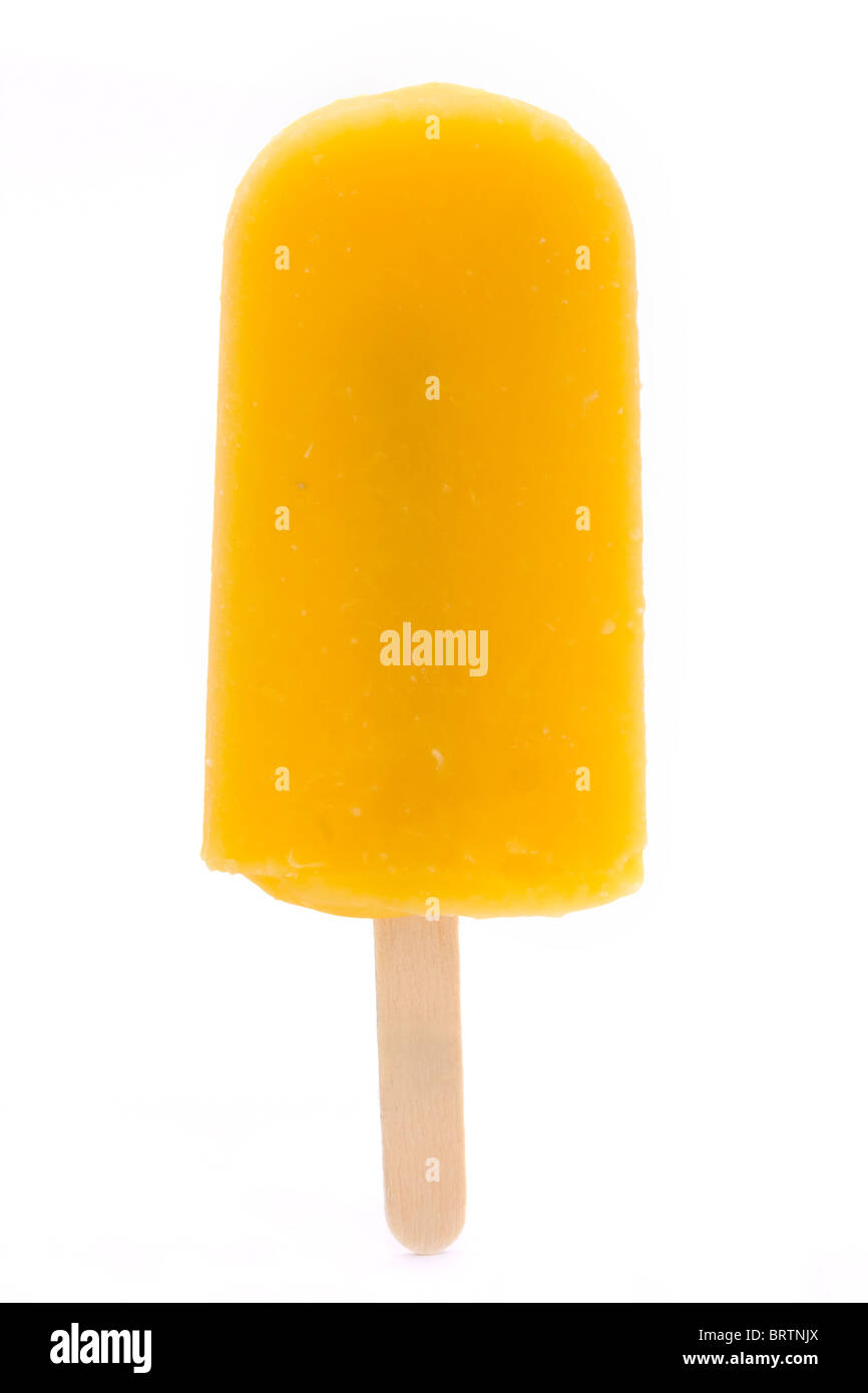 Orangen Eis am Stiel isoliert auf weißem Hintergrund Stockfoto