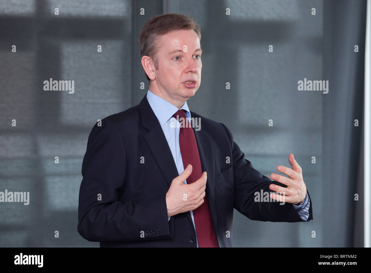 Konservative MP Michael Gove Parlamentsmitglied für Surrey Heath und Staatssekretär für Bildung Stockfoto