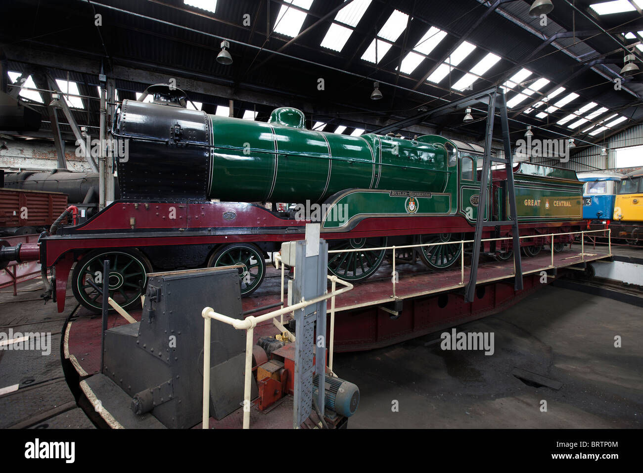 Barrow Hill Railway Lokschuppen in Chesterfield, Derbyshire.  Großbritannien ist letzten operativen arbeiten Ringlokschuppen überleben. Stockfoto