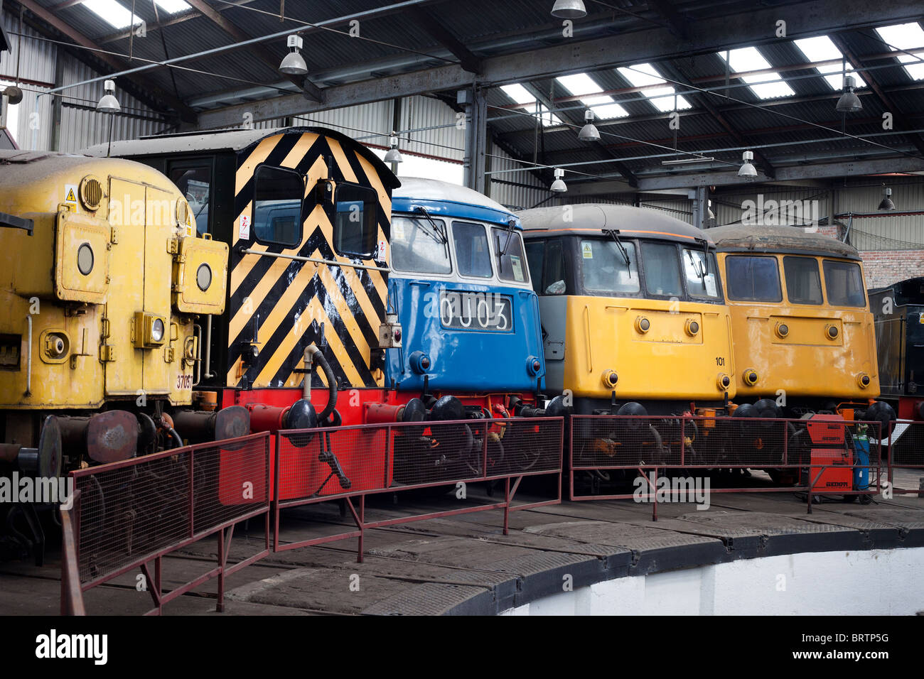Barrow Hill Railway Lokschuppen in Chesterfield, Derbyshire.  Großbritannien ist letzten operativen arbeiten Ringlokschuppen überleben. Stockfoto