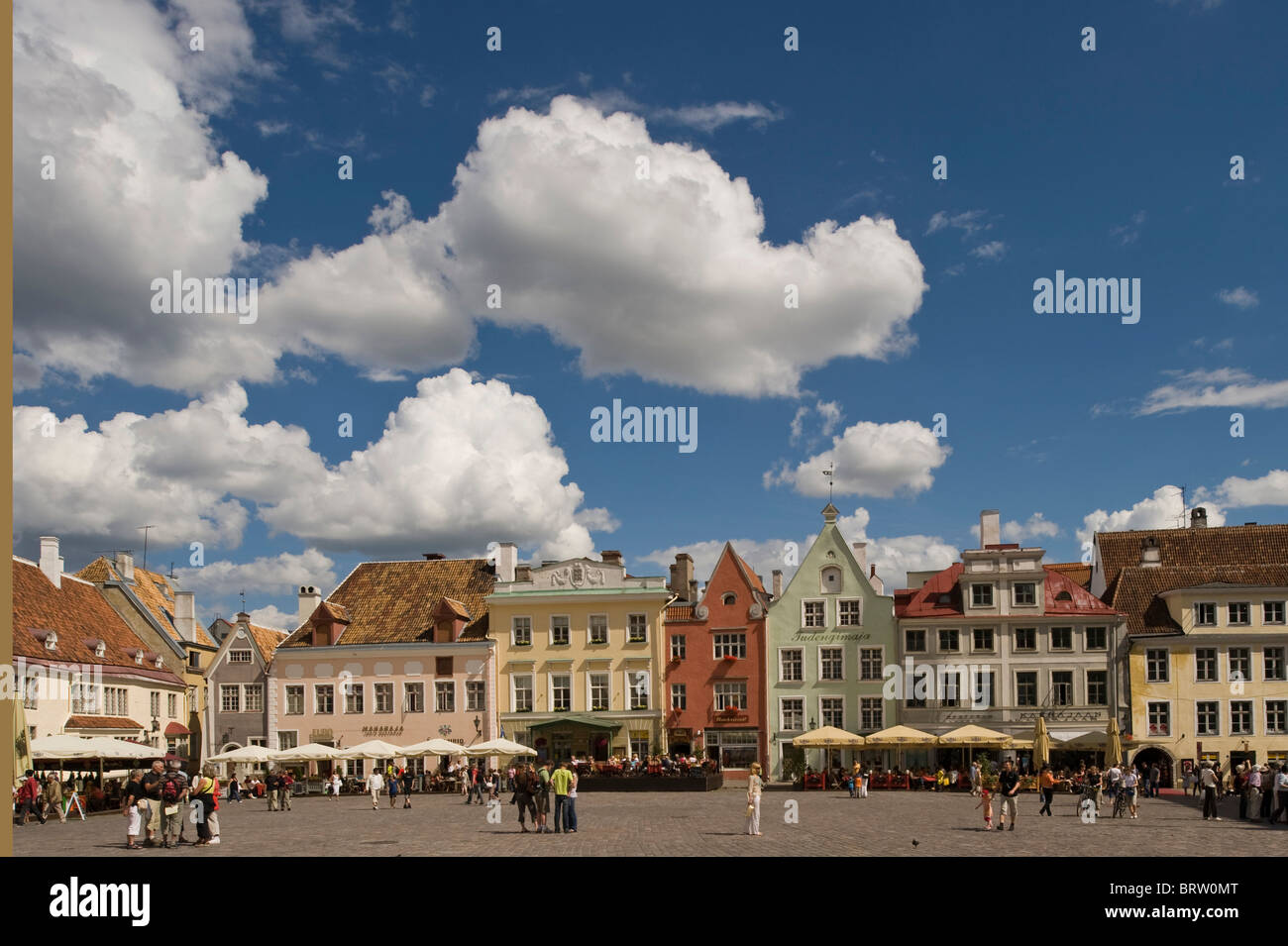 Rathausplatz, Raekoja bezahlt, Tallinn, Estland, Baltikum Stockfoto