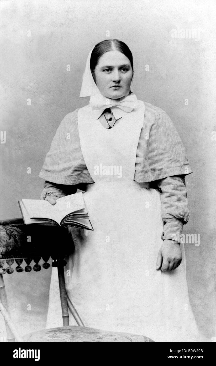 Frau mit Buch, historisches Bild, ca. 1928 Stockfoto