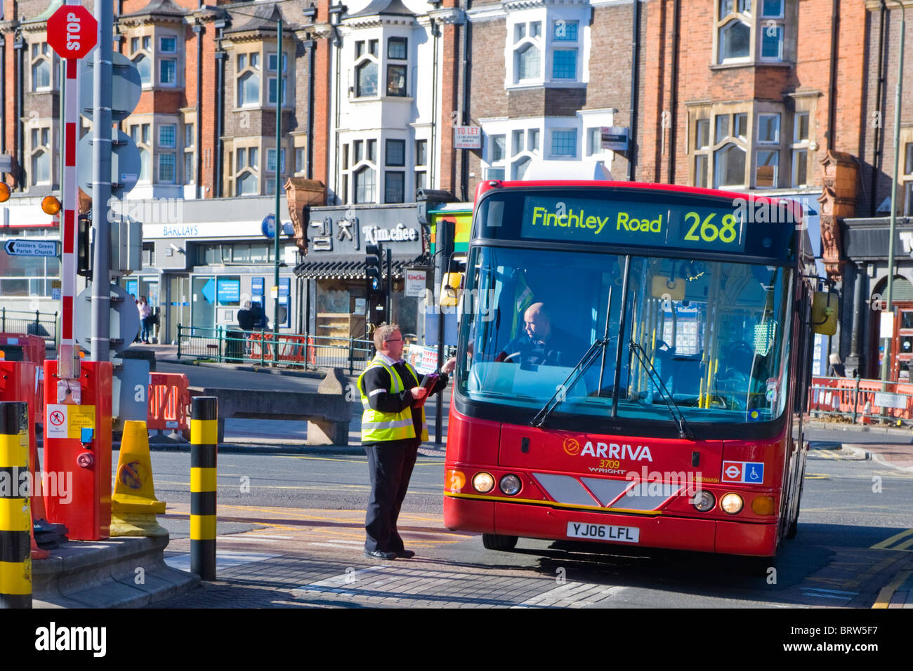 Golders green bus station golders Fotos und Bildmaterial in hoher