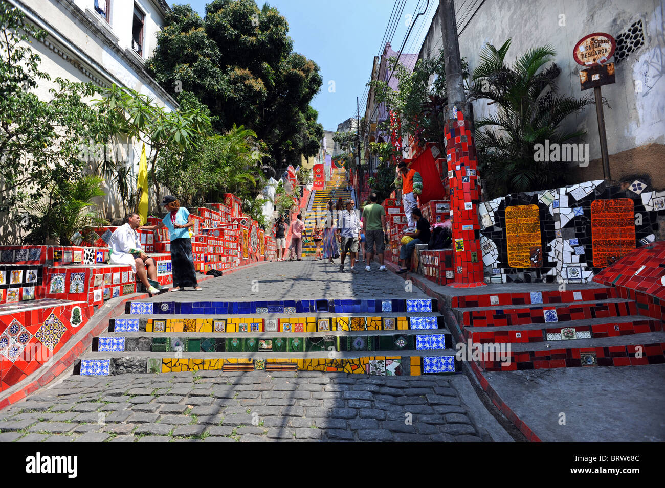 Escadaria Selarón den Satz von weltberühmten Treppe in Santa Teresa / Lapa Gegend von Rio und ist das Werk des Künstlers Jorge Selarón Stockfoto