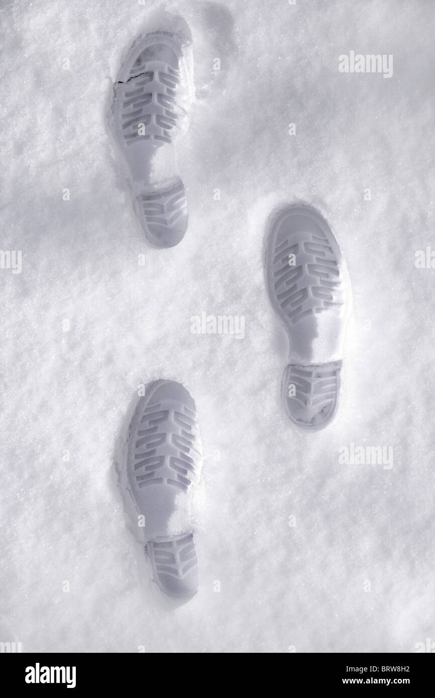 Fußspuren im Schnee Stockfoto