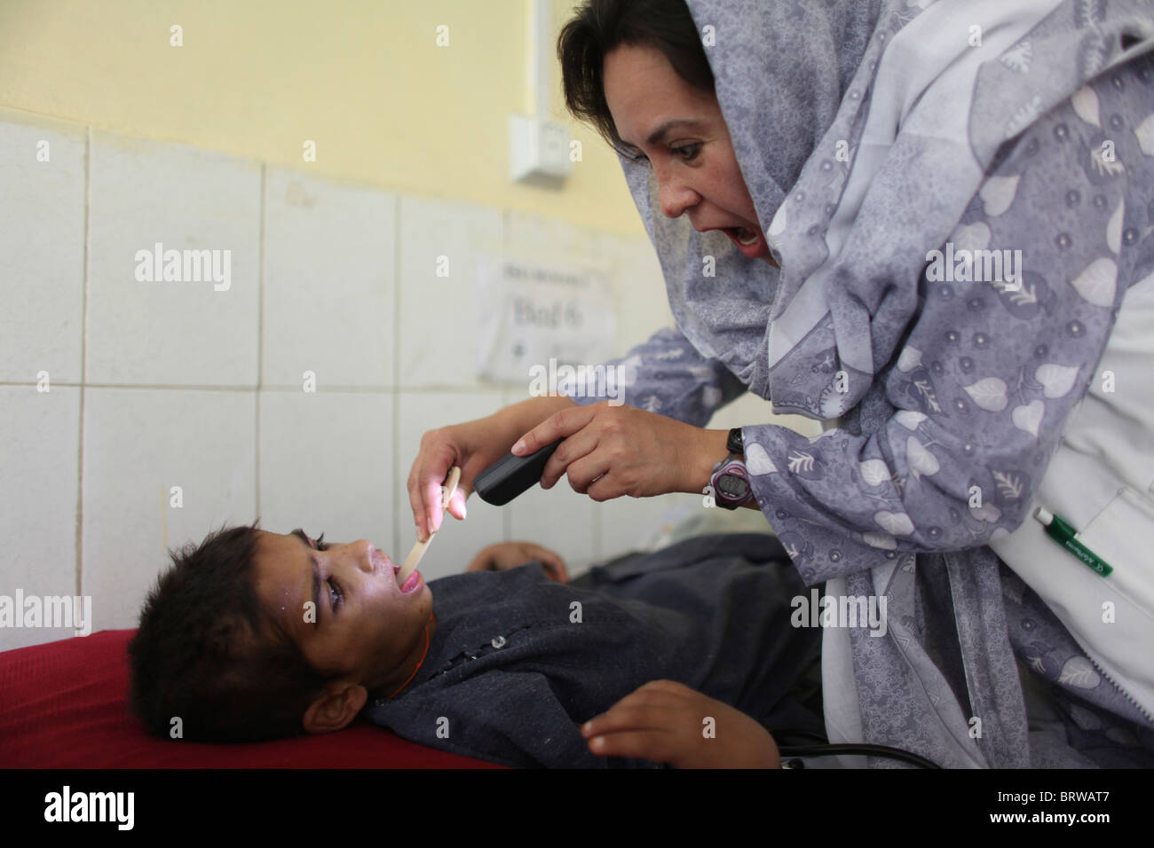 Kinderstation eines afghanischen Krankenhauses Stockfoto