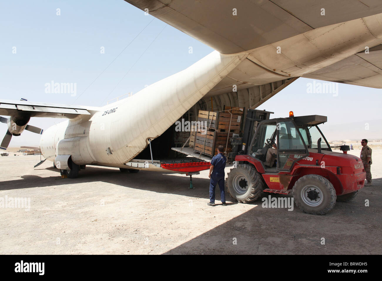 Niederländische Amy verlässt Uruzgan (1. August 2010) Stockfoto