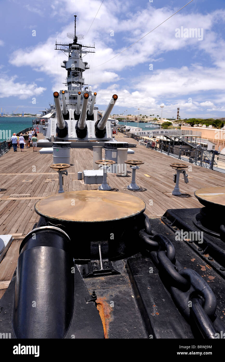 Anker-Winden auf dem Achterdeck des Schlachtschiffes Missouri. Schlachtschiff Missouri Memorial, Pearl Harbour, Hawaii Stockfoto