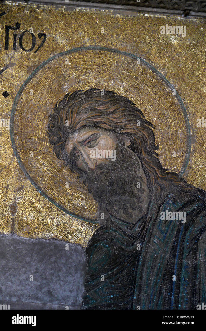 Türkei Interieur der Ayasofya Museum (Haghia Sophia) der Deësis Mosaik mit Christus als Herrscher, Detail des Johannes des Täufers. Stockfoto