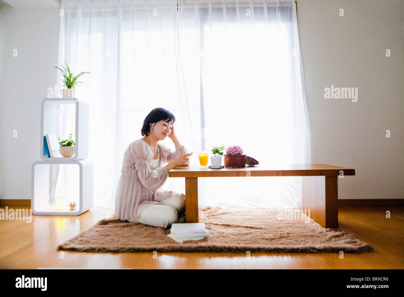 Zeitgenossischer Japanischer Raum Stockfotos Und Bilder Kaufen Alamy