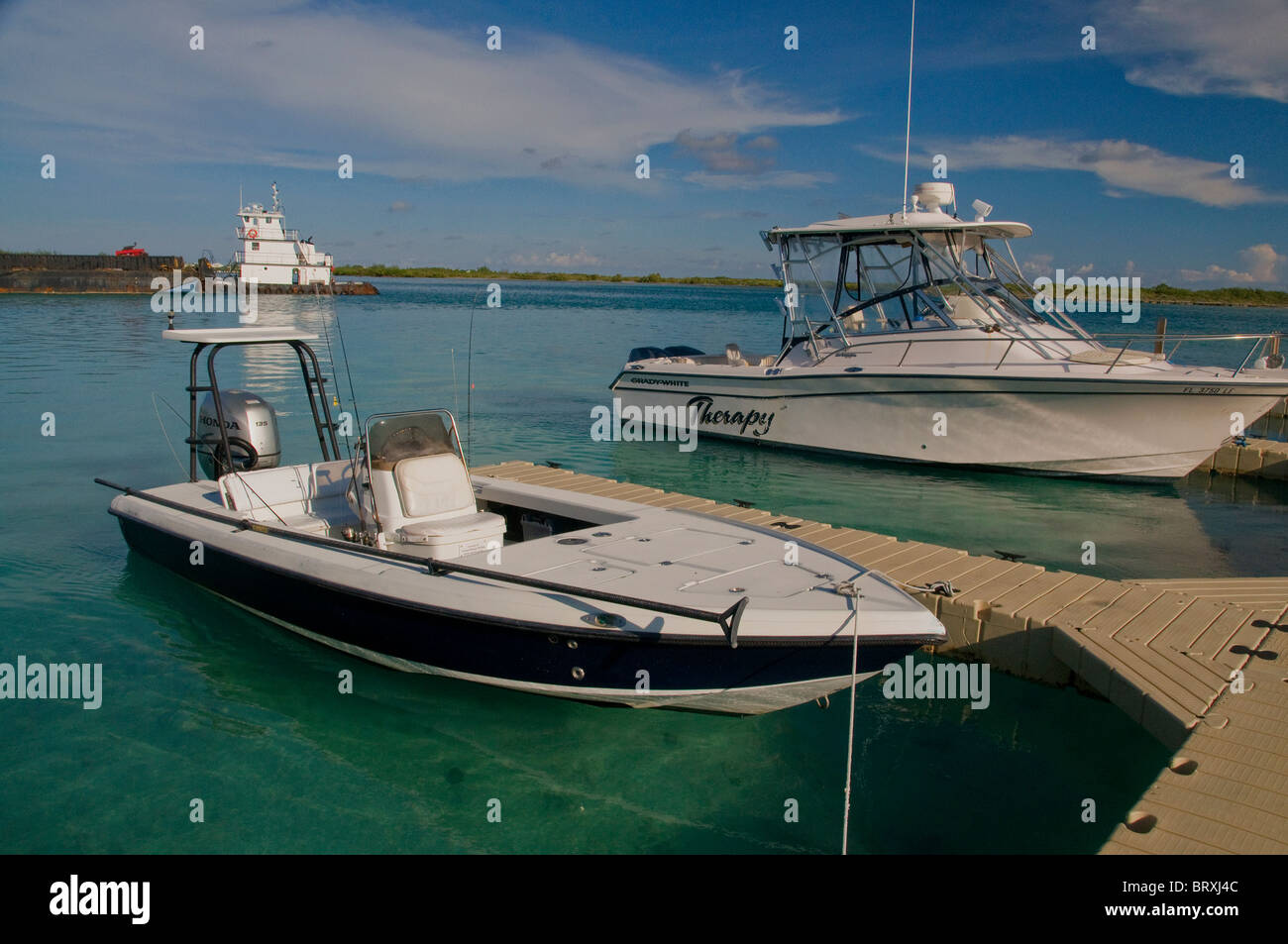 Fang hat die Welle Charters sever Boote für Angelausflüge in die Türken & Caicos Inseln vor Providenciales. Stockfoto