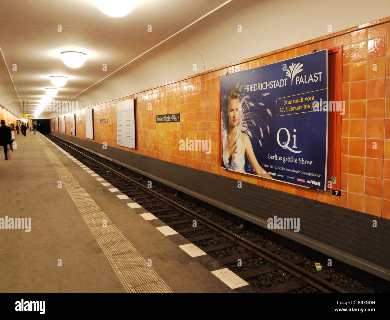 U bahnhof rosenthaler platz Fotos und Bildmaterial in hoher Auflösung