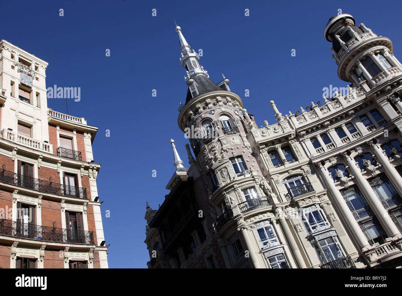 GEFORMTEN FASSADE EINES GEBÄUDES AUF DEM RUNDEN PLATZ, PLAZA DE CANALEJAS, MADRID, SPANIEN Stockfoto