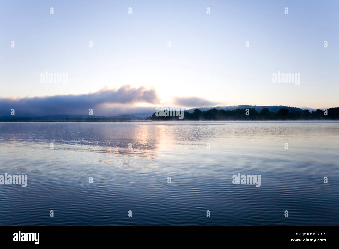 Mississippi Fluss in der Dämmerung Iowa USA Stockfoto