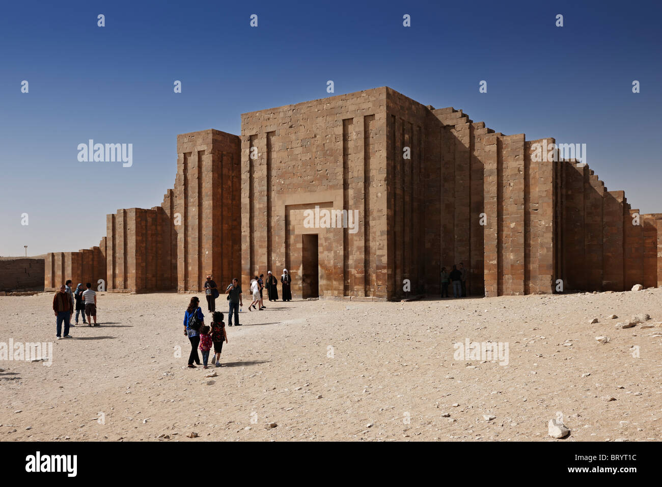 Eingang in der Mastaba des Djoser in Sakkara, Ägypten, Arabien, Afrika Stockfoto