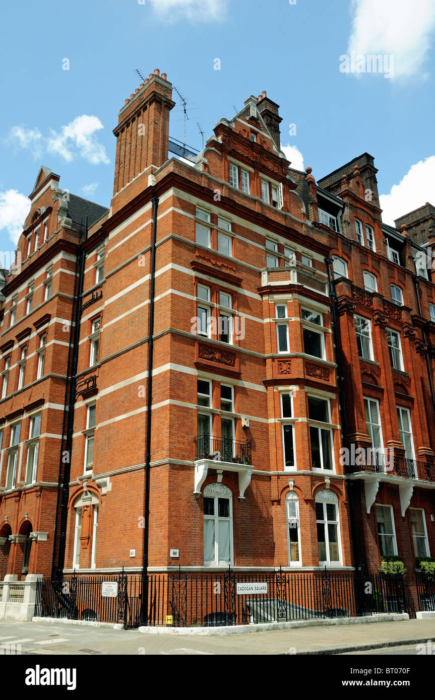 Ecke aus rote Backstein Haus Cadogan Square London Borough of Chelsea England UK Stockfoto