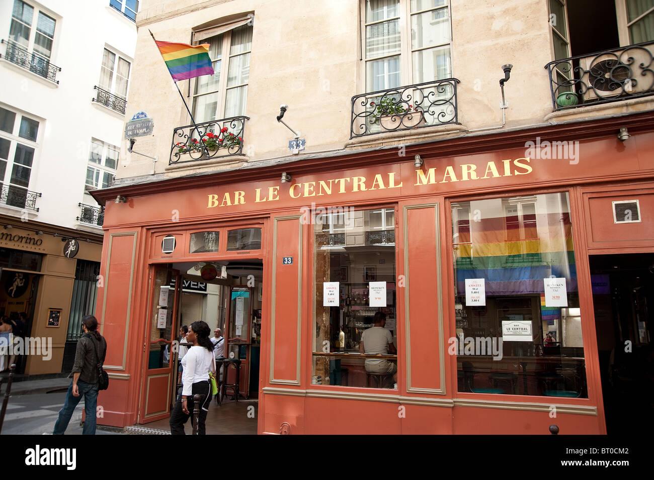 Bar Le Central im Viertel Marais, Paris, Frankreich Stockfoto